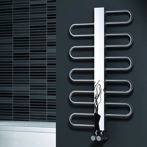 Larger image of Reina Radiators Dynamic Towel Radiator (Stainless Steel). 890x500mm.