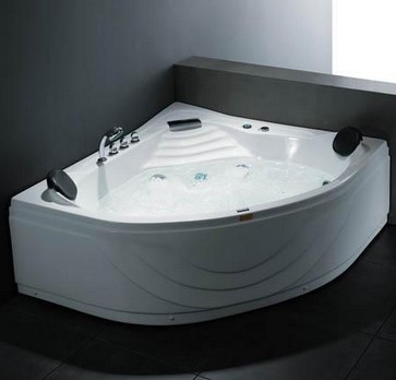 Example image of Hydra Corner Whirlpool Bath With Panel. 1520x1520x600mm.