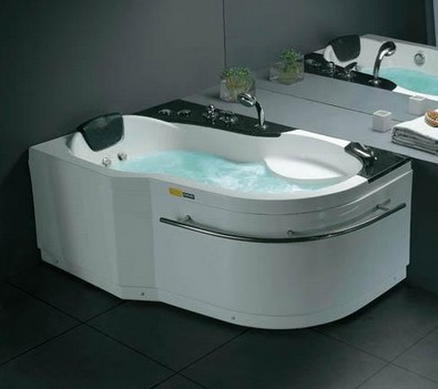 Example image of Hydra Corner Whirlpool Bath With Bath Panels. 1500x1000 (Left Handed).