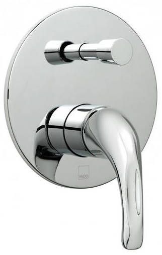 Larger image of Vado Matrix Manual Shower Valve With Diverter (Chrome).